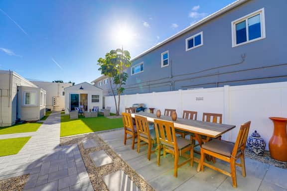 P1486m - Cliffs Oceanfront Villa